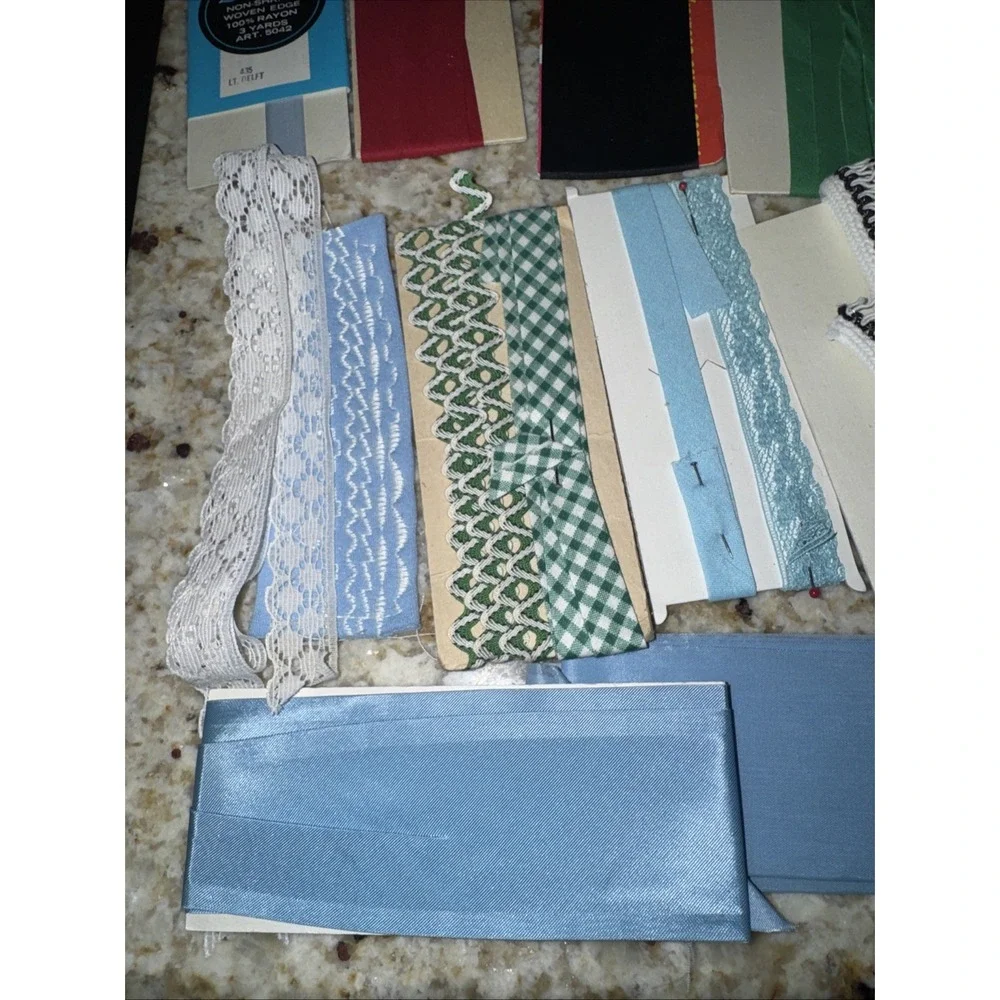 Lot of Vintage Remnants Lace Rick Rack Seam Binding, Bias Tape, Hem Facing